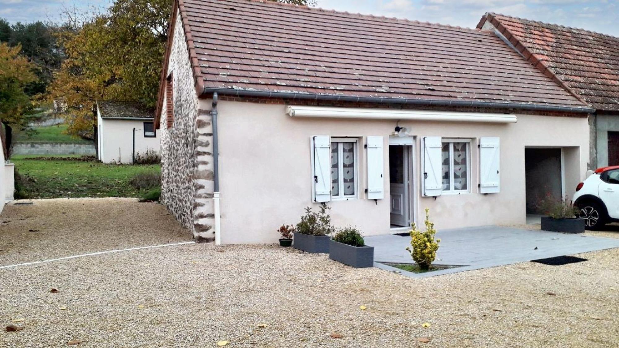 Maison Charmante A Estivareilles + Piscine แซ็งต์-วิคตัวร์ ภายนอก รูปภาพ